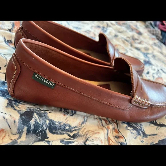 Womens loafers - Picture 2 of 5